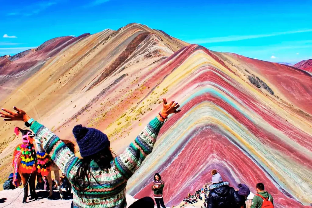 vista panorámica de la montaña de 7 colores, hermosos paisajes